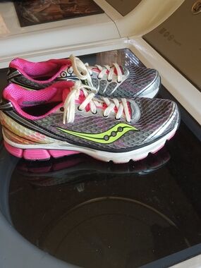 Saucony Women’s Gray and Pink Running Shoes